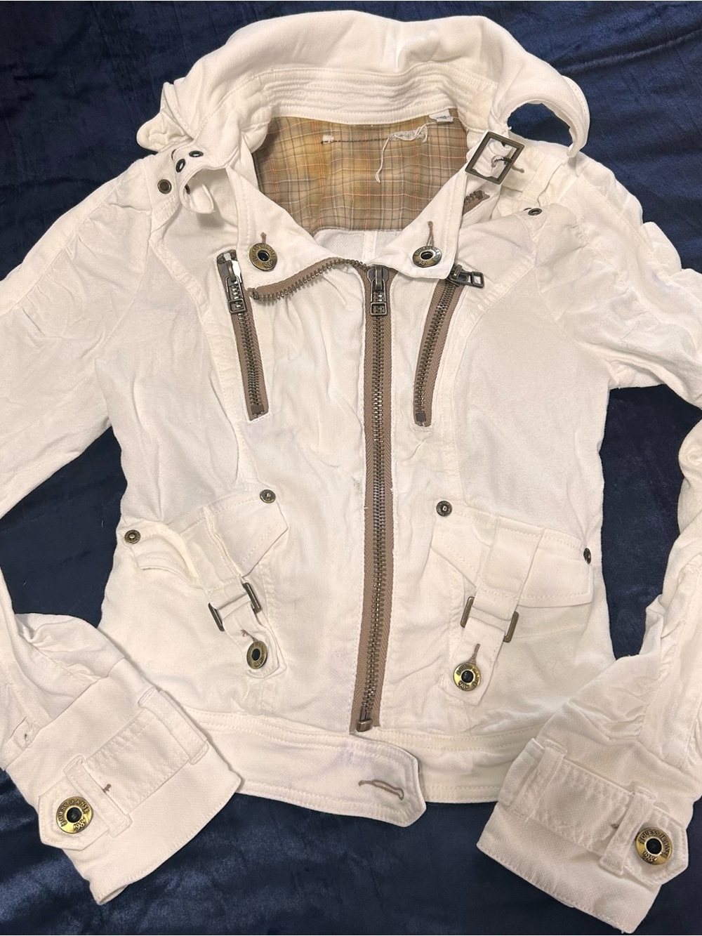 Guess Y2K white jacket with buttons and zippers